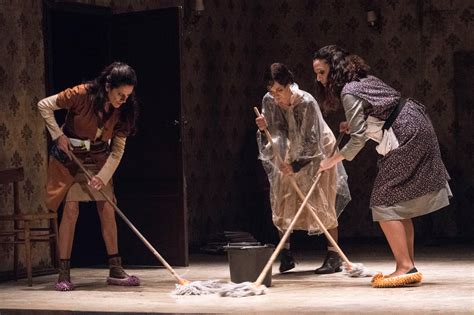 Nell'italia della mia giovinezza c'era il lavoro e si lottava per i diritti. WEEKEND DEL 1° MAGGIO, LA TOURNÉE DIGITALE DEI TEATRI DEL ...