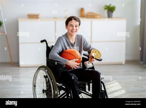 Disabled Teen Smiling Hi Res Stock Photography And Images Alamy