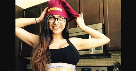 Mia Khalifa Has Gone From Professional Porn Star To Amateur Cook And