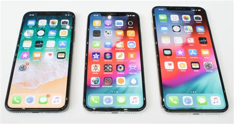 Iphone xs supports gigabit lte which is capable of faster download and upload speeds. The iPhone XS, XS Max, XR and Apple Watch 4 Hands-On
