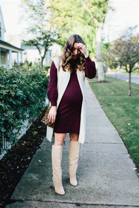 Warm Fall Maternity Outfits That Look Ultra Modern