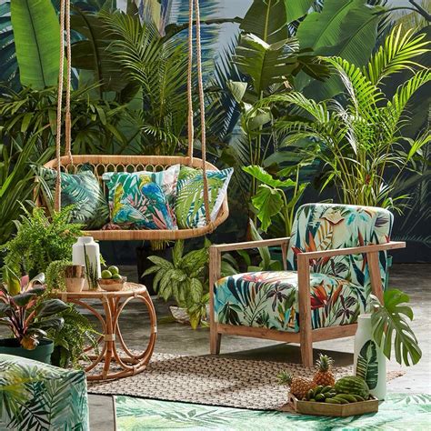 Tropical patio | Tropical home decor, Tropical patio, Tropical interior