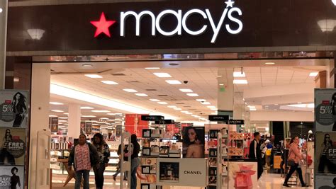 Macys Now Rewarding All Customers With Its Star Rewards Program