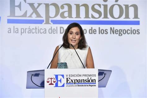 María Vidal Pardo Asociada Principal De Uría Menéndez Durante Su