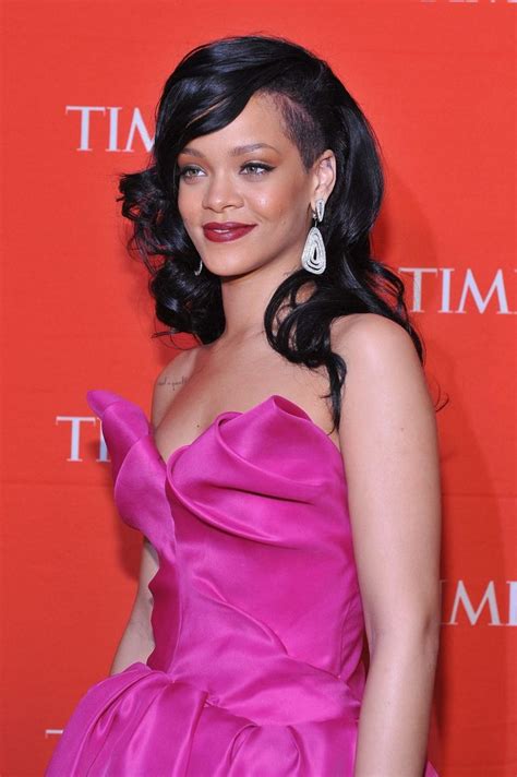40 Rihanna Hairstyles To Inspire Your Next Makeover Half Shaved Hair