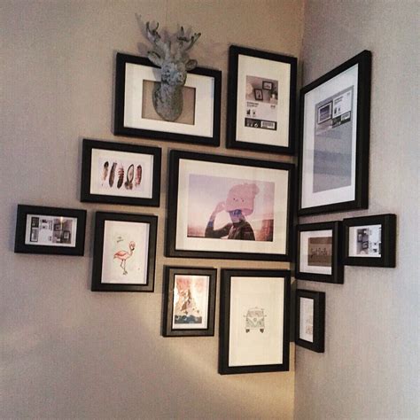 Picture Frame Wall Picture Hanging Hanging Pictures Frames On Wall Photo Frames Framed Wall