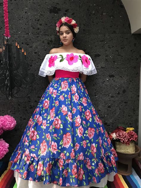 Mexican Flowered Skirt Beautiful Frida Kahlo Style Womans Mexican
