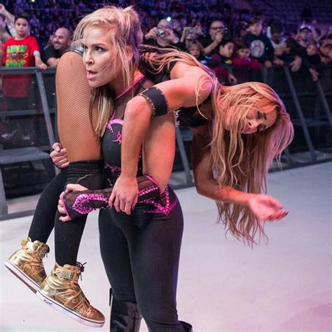Natalya Carrying Carmella Wrestling Divas Women S Wrestling Professional Wrestler