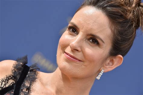 tina fey once revealed how her mom helped inspire regina george in ‘mean girls closer news weekly