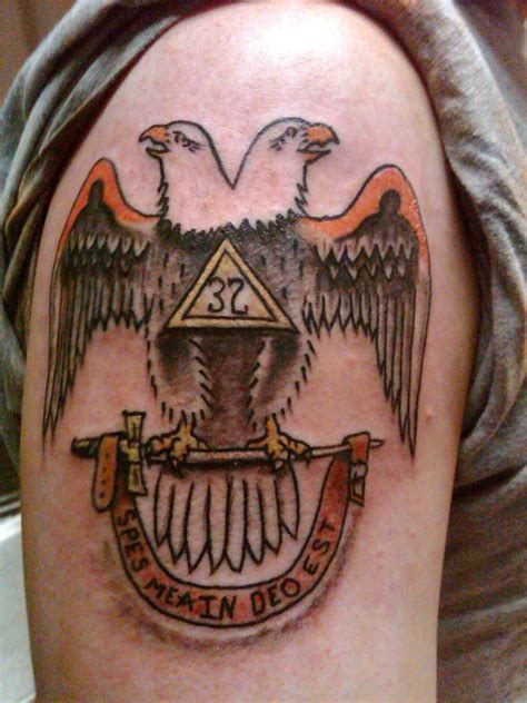 98 awesome masonic tattoos for men, unique sword tattoos, masonic drawings at paintingvalley, 38 masonic tattoos meanings s. Masonic Ink: Not Your Father's Fraternity | Gnostic Warrior