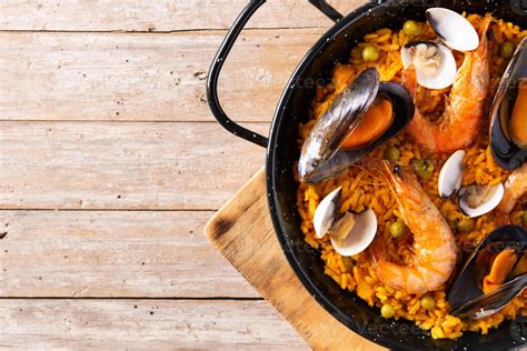 Traditional Spanish Seafood Paella 3606660 Stock Photo At Vecteezy