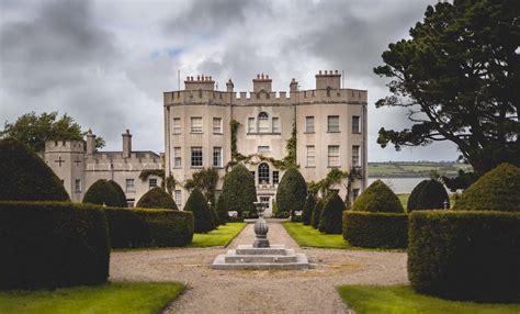 Irelands Glin Castle Welcomes Visitors Once More The Vale Magazine