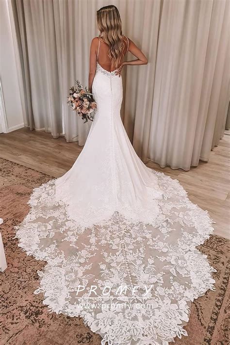 Crystal Beaded Lace Mermaid Wedding Dress 2022 New V Neck Big Train Sexy Backless Wedding Gowns