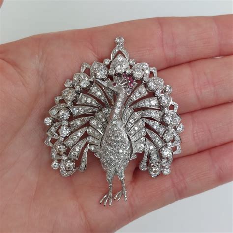 Peacock Diamond Set Brooch, 8 carats – Jewellery Discovery
