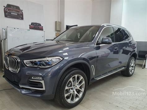 The 2018 bmw x5 serves as a benchmark for the modern luxury performance crossover suv. Jual Mobil BMW X5 2018 xDrive35i xLine 3.0 di DKI Jakarta Automatic SUV Abu-abu Rp 1.689.000.000 ...