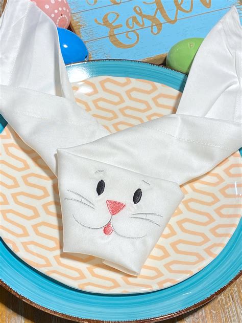 Folded Easter Bunny Cloth Napkins Set Of 4 Happy Easter Etsy