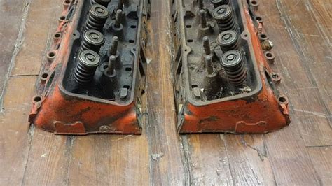 Vintage Chevy Sbc Fuelie Double Hump Camel Back Cylinder Heads For Sale