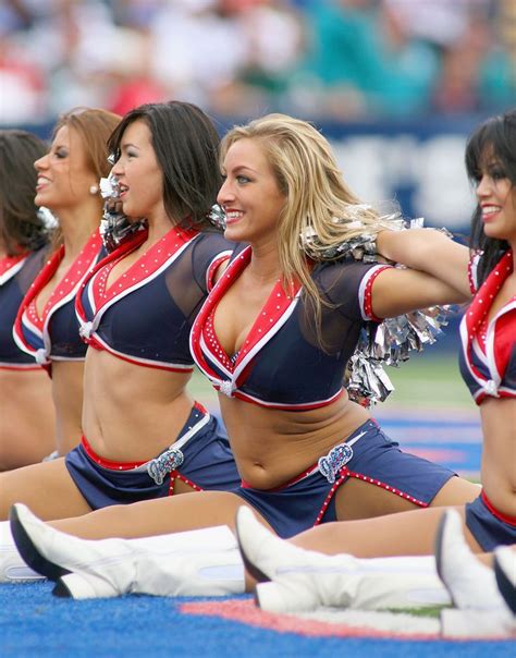Buffalo Jills Sexy Cheerleaders Hottest Nfl Cheerleaders Hot Cheerleaders