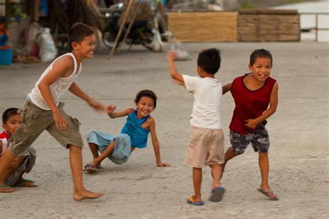 Kids Playing Libmanan Philippines Taken At Latitudelongi Flickr