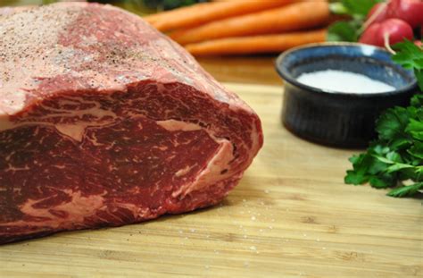 Prime rib is an indulgence and an expensive piece of meat, and you definitely don't want to cook it badly. Prime Rib Roast with Vegetable Gravy - Go Rare