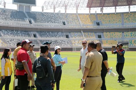 Jelang Piala Dunia U Fifa Inspeksi Stadion Gbt Thor Dan Gelora