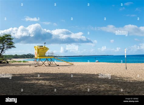 Lifeguard Station On The Beach In Hawaii Stock Photo Alamy