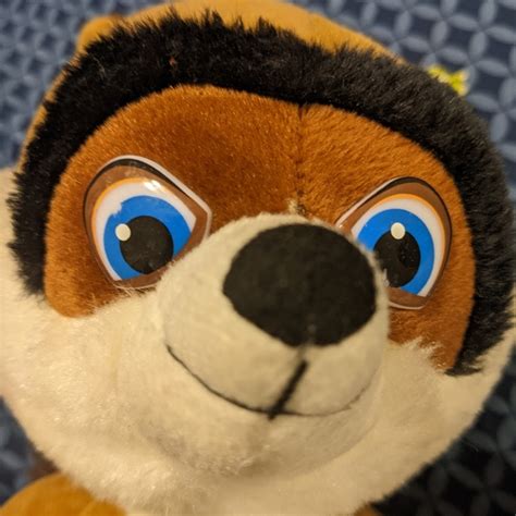 Dreamworks Toys Over The Hedge Movie Rj Raccoon Plush Stuffed
