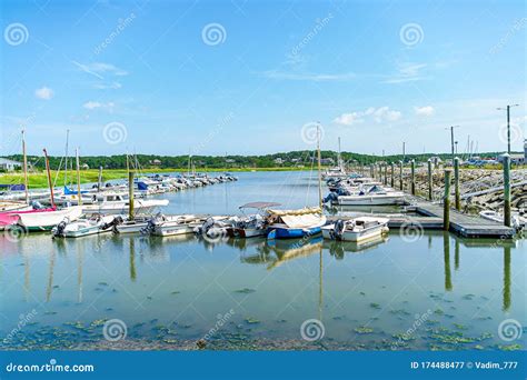 Wellfleet Cape Cod Ma 22 August 2019 Boats And Ships Wellfleet Harbor