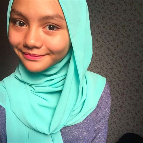 Hotdog berbentuk kemaluan lelaki ini yang amat di. FOTO Siapa 'Budak Cun Umur 12 Tahun' Yang Viral Ini? Ada ...