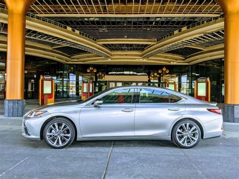 2020 Lexus Es 350 F Sport Review Fun To Drive During The Week And Twice