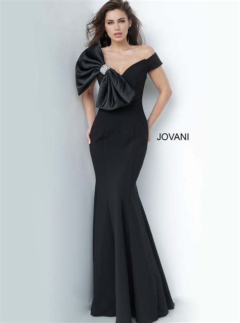 Black Gown Fashion Dresses