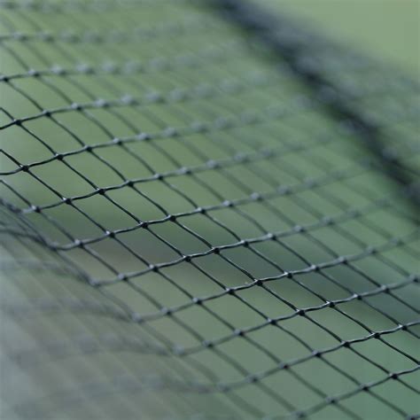 Bird netting places your garden off limits so birds simply move on. Rigid Plastic Heavy-Duty Bird Netting - Harrod ...