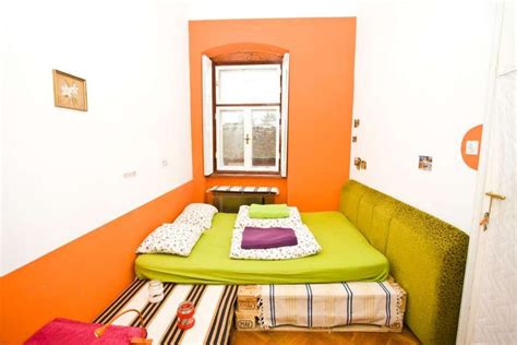 Cosy And Cheap Hostel Rooms Near The Center And Cultural District Flat Rent Pecs