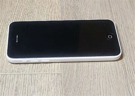 Apple Iphone 5c 8gb White Unlocked A1532 Gsm Ca For Sale
