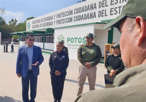 Se gradúan seis oficiales como instructores de la Academia de Seguridad