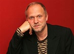 Ulrich Tukur- Fiche Artiste - Artiste interprète - AgencesArtistiques ...