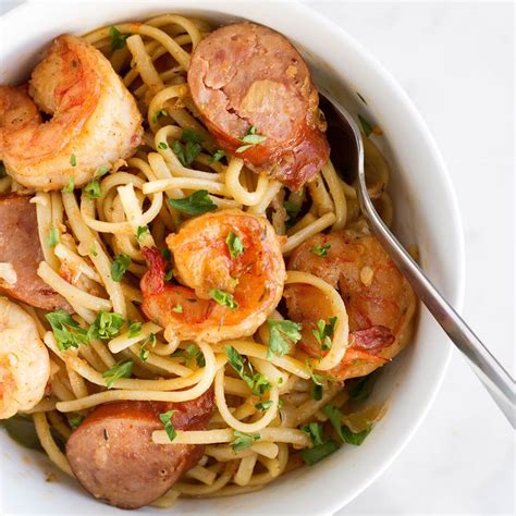 One Pot Cajun Shrimp And Sausage Pasta Yummy Pasta Recipes Shrimp