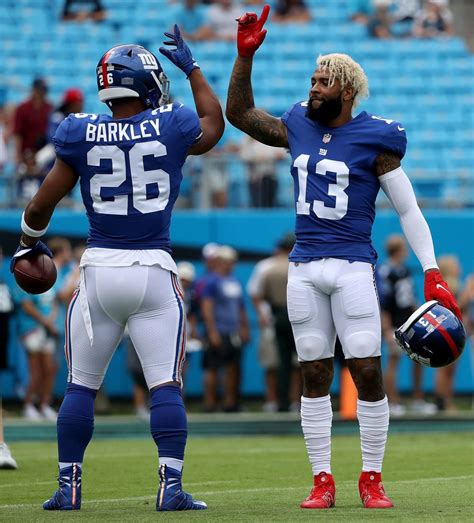 Saquon Barkley S First Nfl Touchdown Catch Comes Courtesy Of Odell Beckham Jr