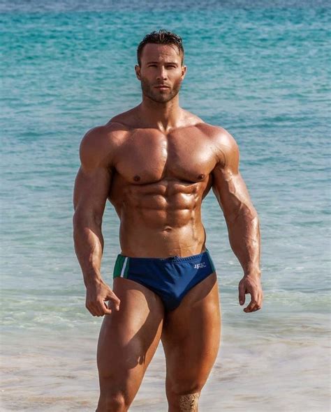 内嵌图片 Muscle Hunks Men S Muscle Muscle Fitness Muscle Legs Hot Guys Guys In Speedos Male