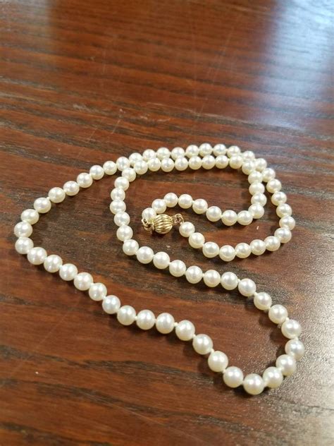 Karat Gold Clasp In White Pearl Necklace Lovely Vintage Perfect For A Wedding