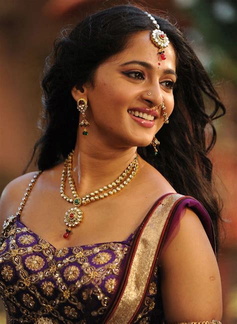 அனுஸ்காவின் புதிய படங்கள் actress anushka most beautiful indian actress anushka photos