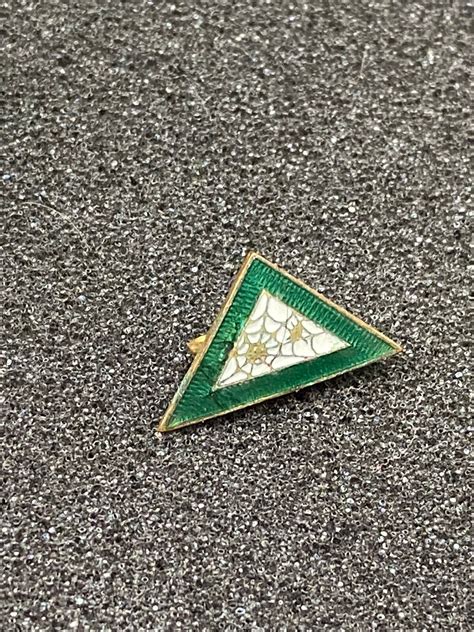 Vintage Fraternal Fraternity Sorority Pledge Pin Button Green Enamel