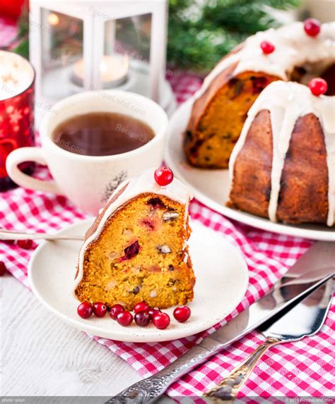 No british christmas is complete without a christmas pudding. Cranberry-Pecan Holiday Pound Cake Recipe