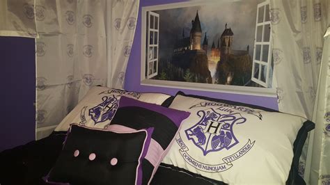 My Daughter Loves Harry Potter But She Loves The Color Purple So I Created This Bedroo Harry