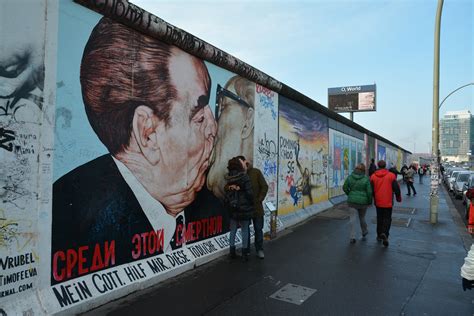 What Happened To The Berlin Wall Enrs