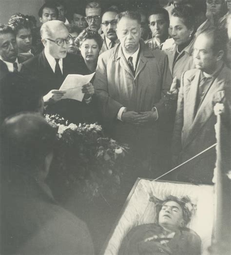 The cause of death is drowning, and the manner of death is accident, the ventura county's medical examiner said. Shortly after turning 47, Frida Kahlo tragically died from ...