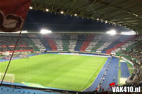 We opened our first tattoo shop, starting small in a strip mall in the spring, and we were married that fall. SK Rapid Wien - AFC Ajax (2-2) | 29-07-2015 | VAK410