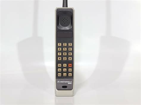 Motorola Dynatac 8000x Uk First Brick Cell Phone Vintage Retro Rare