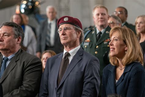 The story follows the efforts of pentagon staffer scott huffman and many veterans to see the medal of. The Last Full Measure - Filmkritik - MOVIE-INFOS