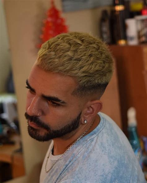 Maybe you would like to learn more about one of these? 25 Stunning French Crop Haircuts for Men | Amazing French ...